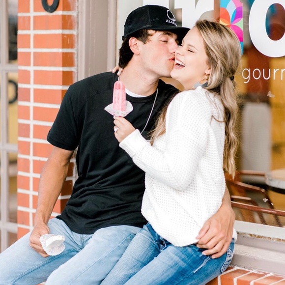 Meet your Posher 😊✌🏼️❤️ - Picture 11 of 11